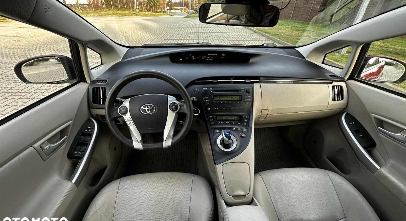 Toyota Prius cena 37770 przebieg: 224881, rok produkcji 2010 z Piaseczno małe 562